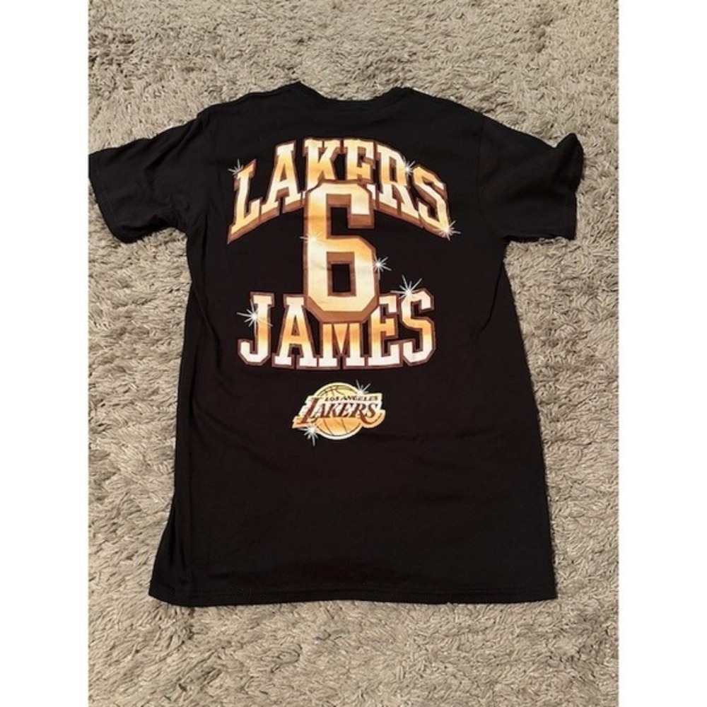 Los Angeles‎ Lakers LeBron James #6 Graphic T-Shirt Adult Black NBA Tee